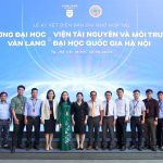 Viện Tài nguyên và Môi trường, Đại học Quốc gia Hà Nội ký kết hợp tác với Trường Đại học Văn Lang