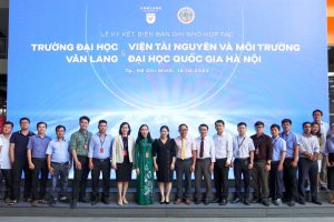 Viện Tài nguyên và Môi trường, Đại học Quốc gia Hà Nội ký kết hợp tác với Trường Đại học Văn Lang