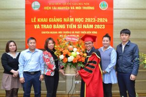 Lễ khai giảng và trao bằng Tiến sĩ của Viện Tài nguyên và Môi trường năm học 2023-2024