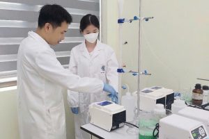 Nhà khoa học ĐHQGHN sáng kiến công nghệ tiên tiến thu hồi phân bón Struvite chất lượng cao từ nước thải chăn nuôi lợn