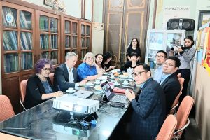 Thắt chặt hợp tác học thuật và nghiên cứu giữa Viện Tài nguyên và Môi trường và Trường Chính sách công Crawford, Đại học Quốc gia Úc