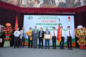 Viện Tài nguyên và Môi trường kỷ niệm 40 năm xây dựng và phát triển và đón nhận Huân chương Lao động hạng Ba