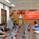 Viện Tài nguyên và Môi trường tham gia cùng đoàn Đại học Quốc gia Hà Nội hỗ trợ đồng bào vùng lũ Đắk Lắk và khảo sát đánh giá thiên tai